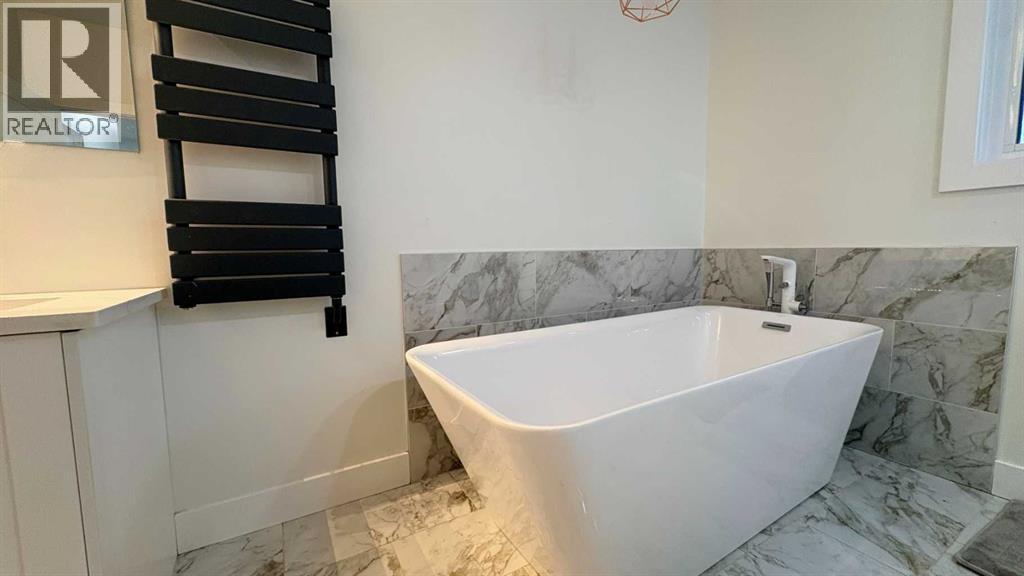 451043 Rng Rd 65, Wainwright, Alberta  T9W 1T3 - Photo 27 - A2303918