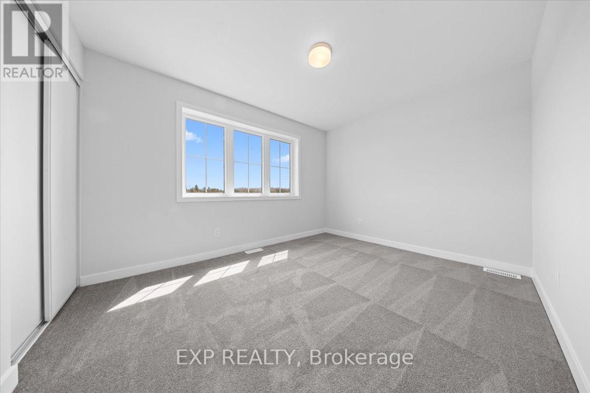 2027 Checkerspot Avenue, Ottawa, Ontario  K0A 2Z0 - Photo 32 - X13029232