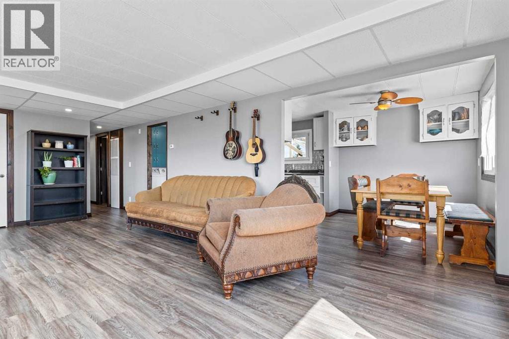 228 Railway Avenue, Mossleigh, Alberta  T0L 1P0 - Photo 4 - A2305036