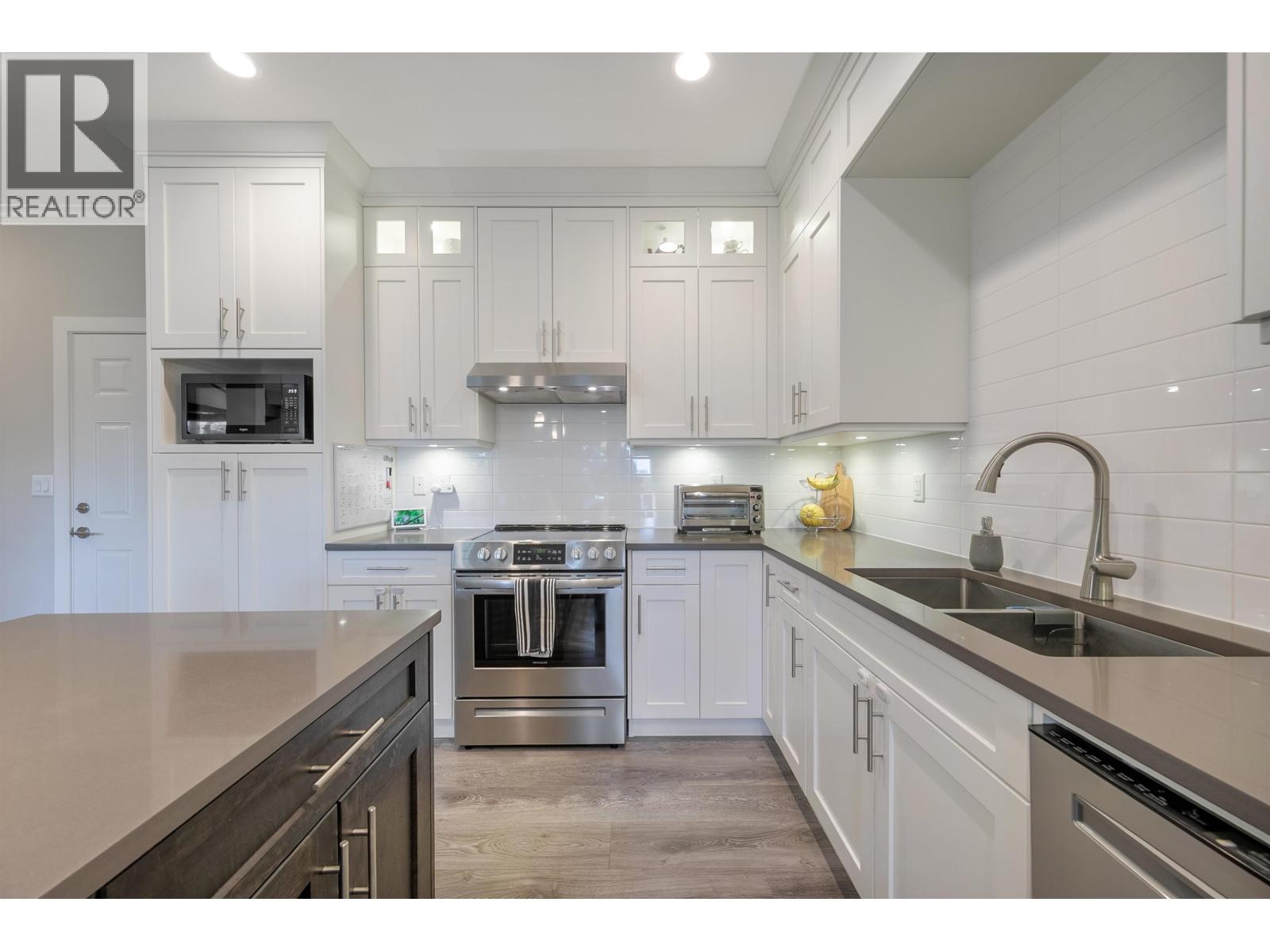 48 11252 Cottonwood Drive, Maple Ridge, British Columbia  V2X 9B1 - Photo 3 - R3115602