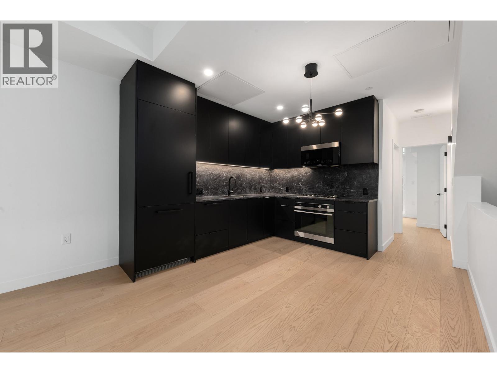 122 650 E 2nd Street, North Vancouver, British Columbia  V7L 1E3 - Photo 12 - R3115607