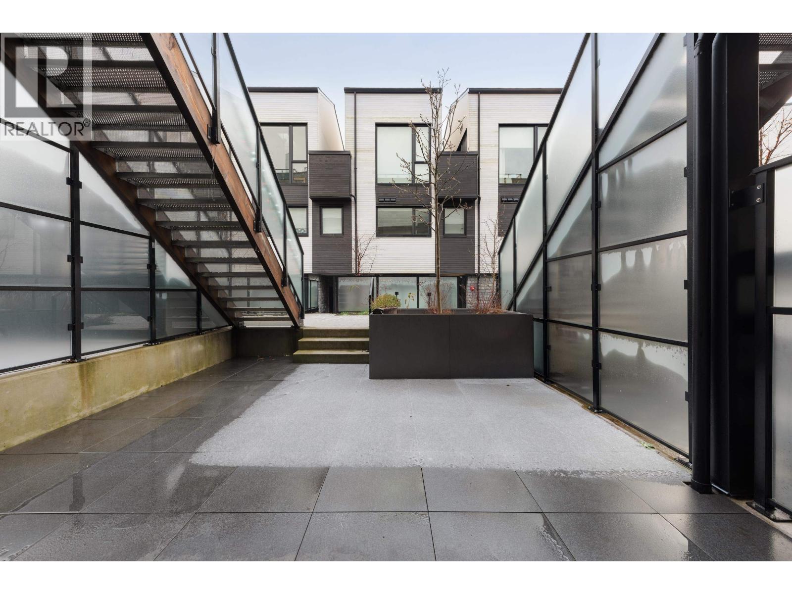 122 650 E 2nd Street, North Vancouver, British Columbia  V7L 1E3 - Photo 24 - R3115607