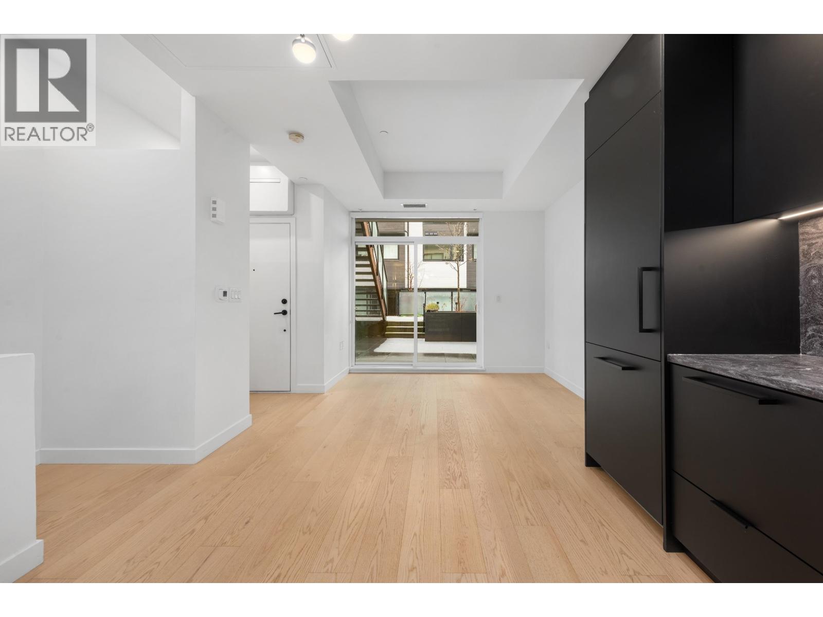 122 650 E 2nd Street, North Vancouver, British Columbia  V7L 1E3 - Photo 5 - R3115607