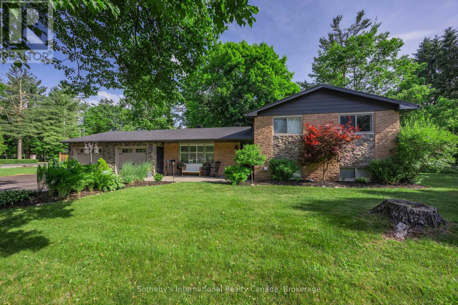 4 PEACHER STREET, Springwater, Ontario