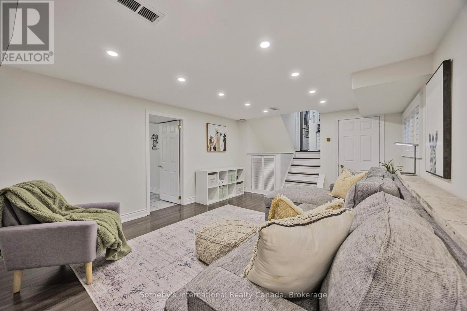 4 Peacher Street, Springwater, Ontario  L9X 0W6 - Photo 17 - S13042528