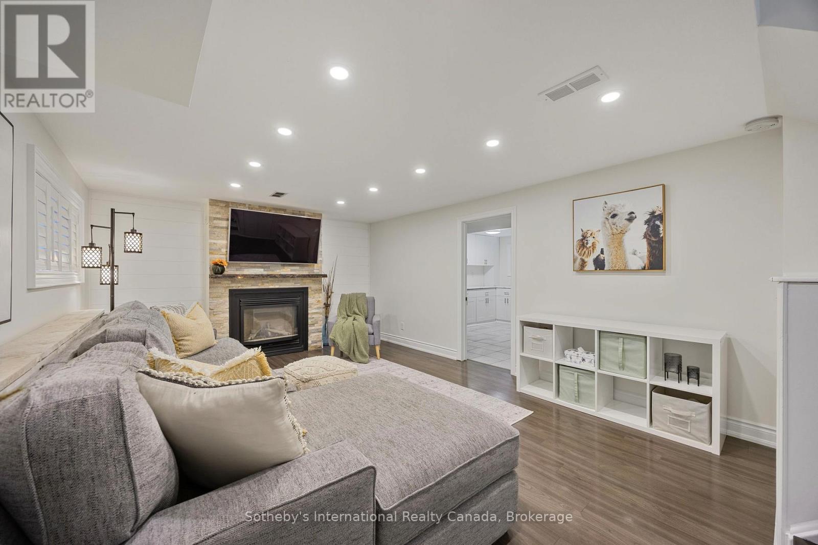 4 Peacher Street, Springwater, Ontario  L9X 0W6 - Photo 18 - S13042528