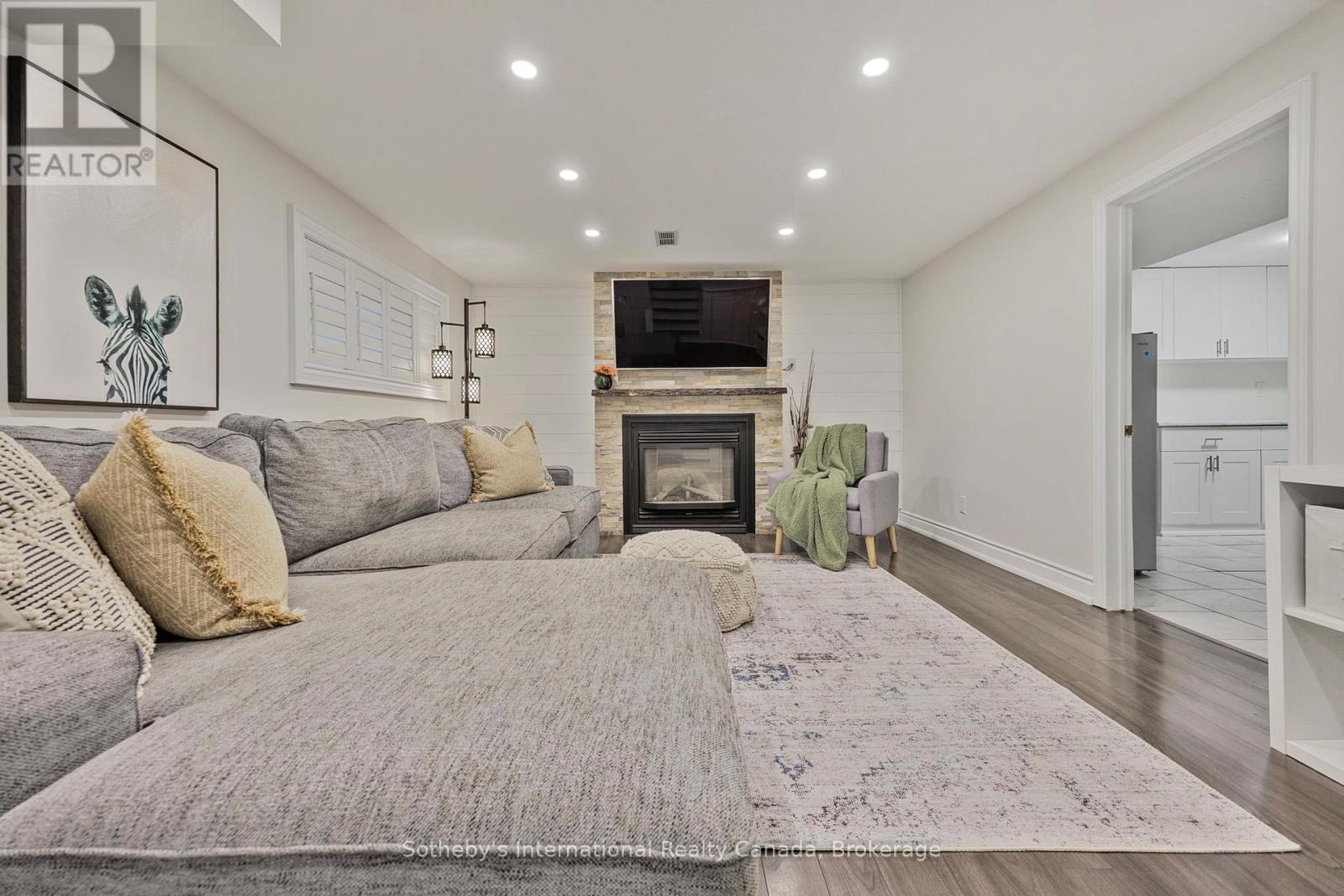 4 Peacher Street, Springwater, Ontario  L9X 0W6 - Photo 19 - S13042528