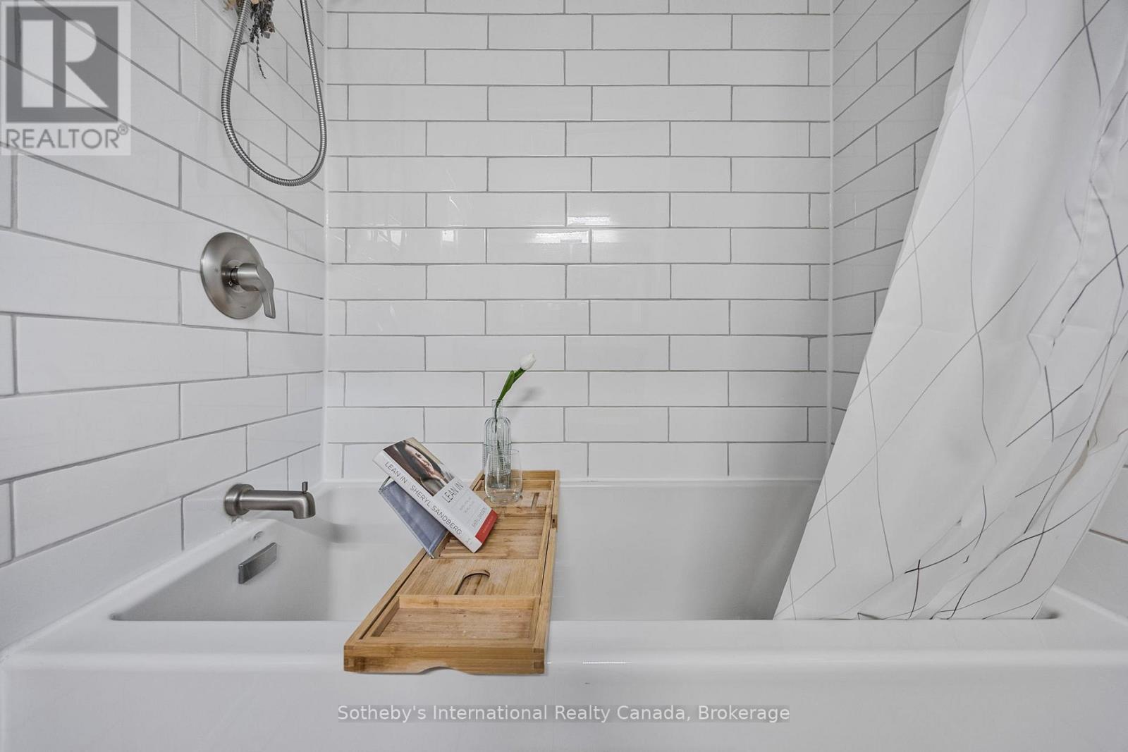 4 Peacher Street, Springwater, Ontario  L9X 0W6 - Photo 26 - S13042528