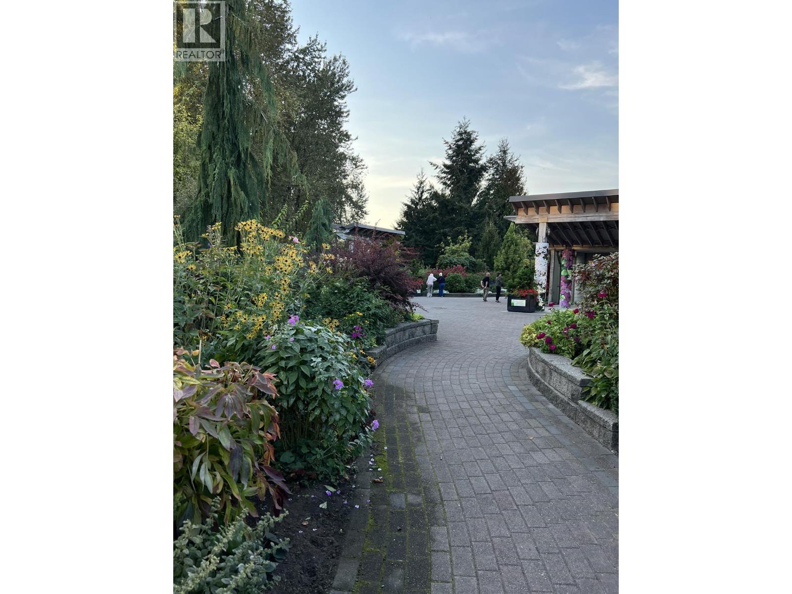 Sechelt Drive, Coquitlam, British Columbia  V3B 5X9 - Photo 13 - R3115610