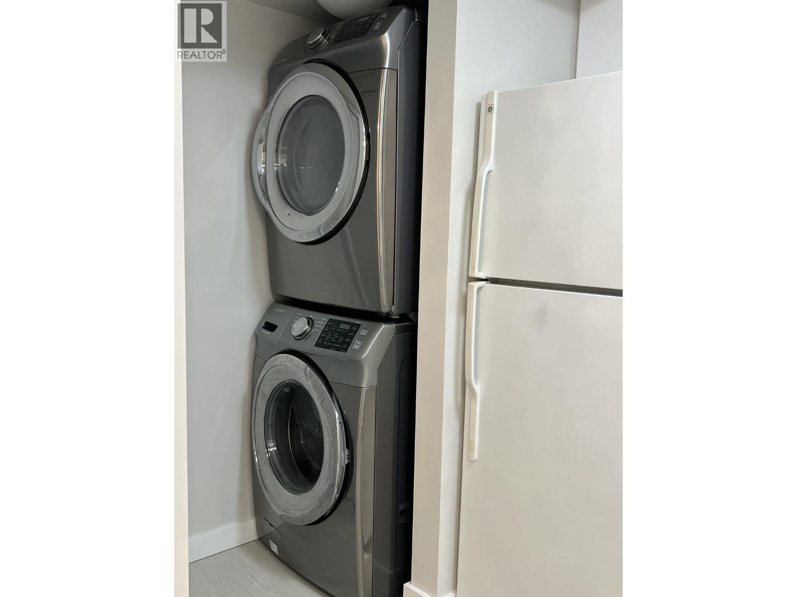 Sechelt Drive, Coquitlam, British Columbia  V3B 5X9 - Photo 4 - R3115610