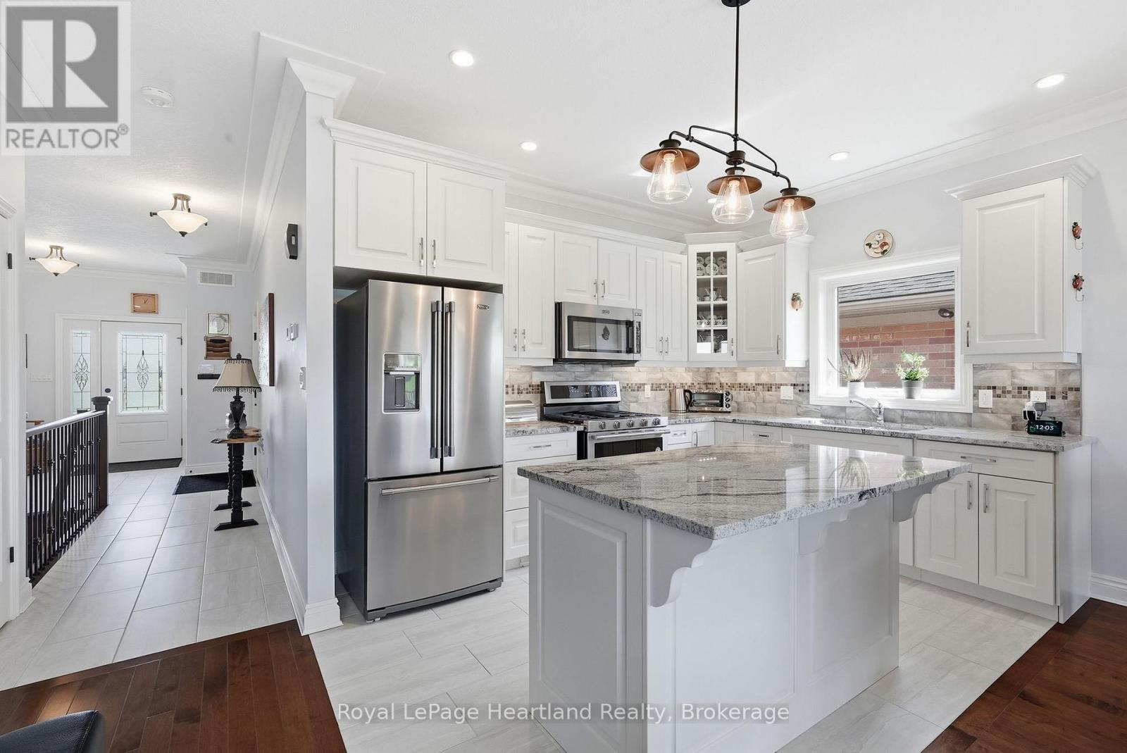 6 Brown Street S, Minto, Ontario  N0G 1M0 - Photo 12 - X13042462