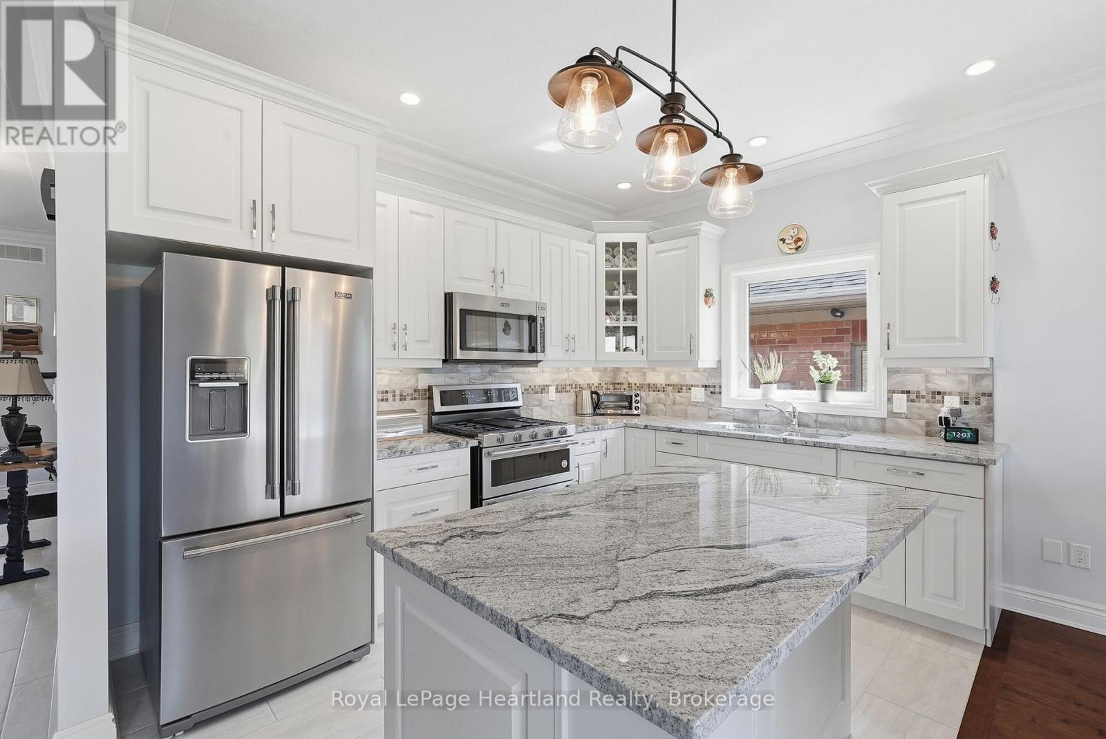 6 Brown Street S, Minto, Ontario  N0G 1M0 - Photo 13 - X13042462