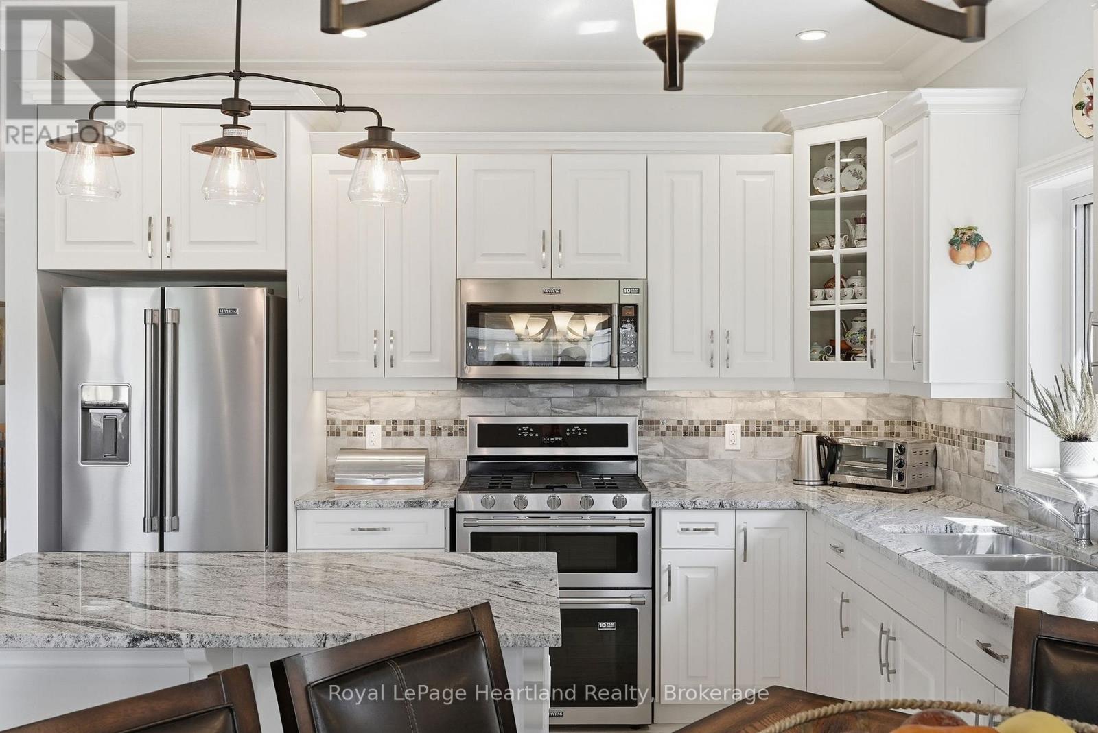 6 Brown Street S, Minto, Ontario  N0G 1M0 - Photo 14 - X13042462