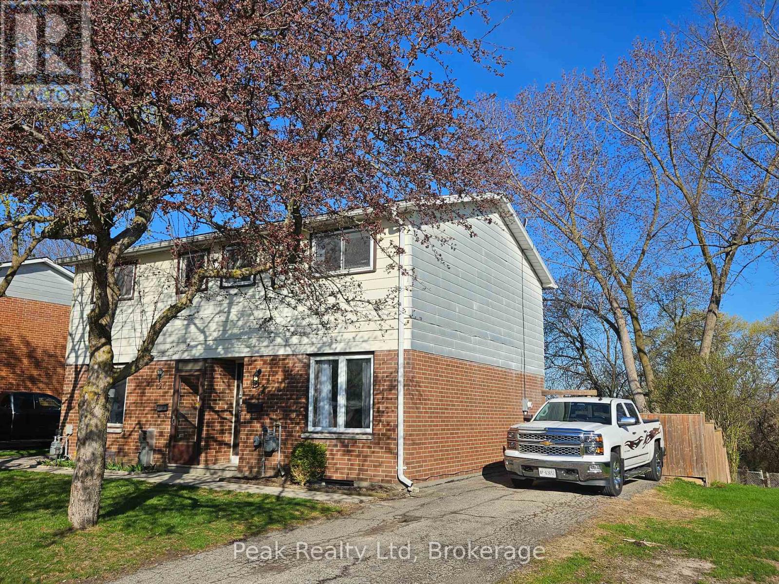 122 Keats Drive, Woodstock, Ontario  N4S 8B8 - Photo 2 - X13042564