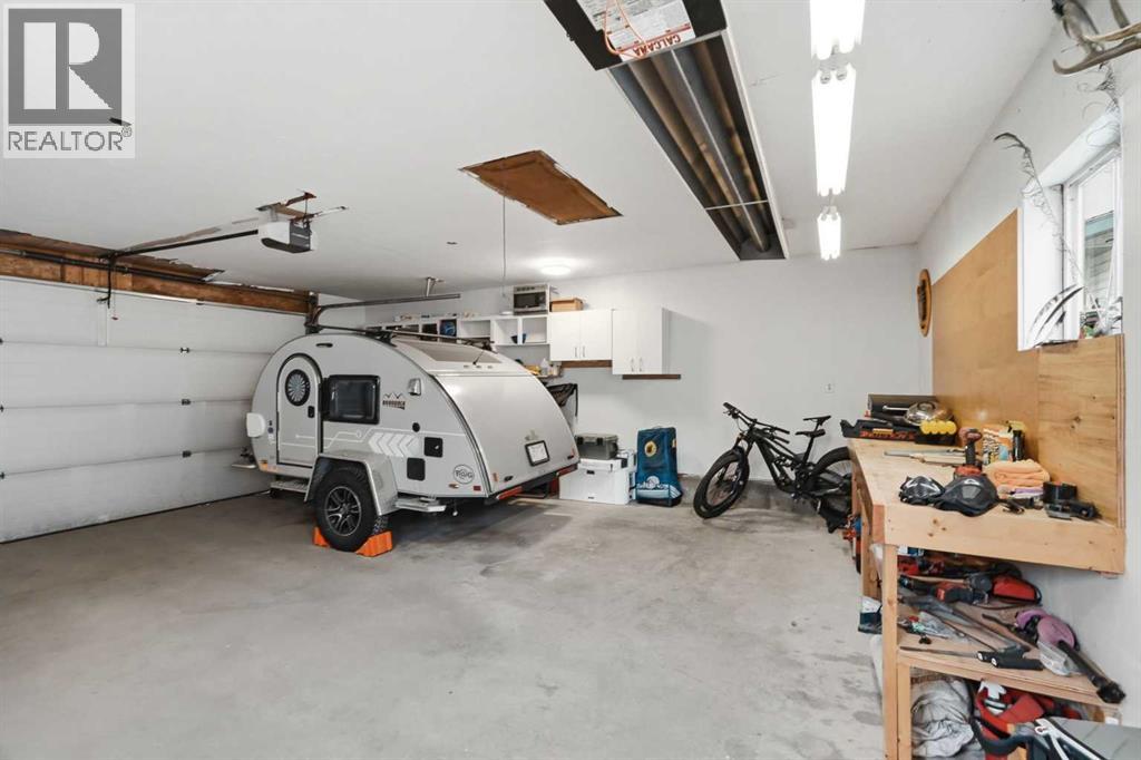 20 Dovely Way Se, Calgary, Alberta  T2B 2K8 - Photo 24 - A2304116