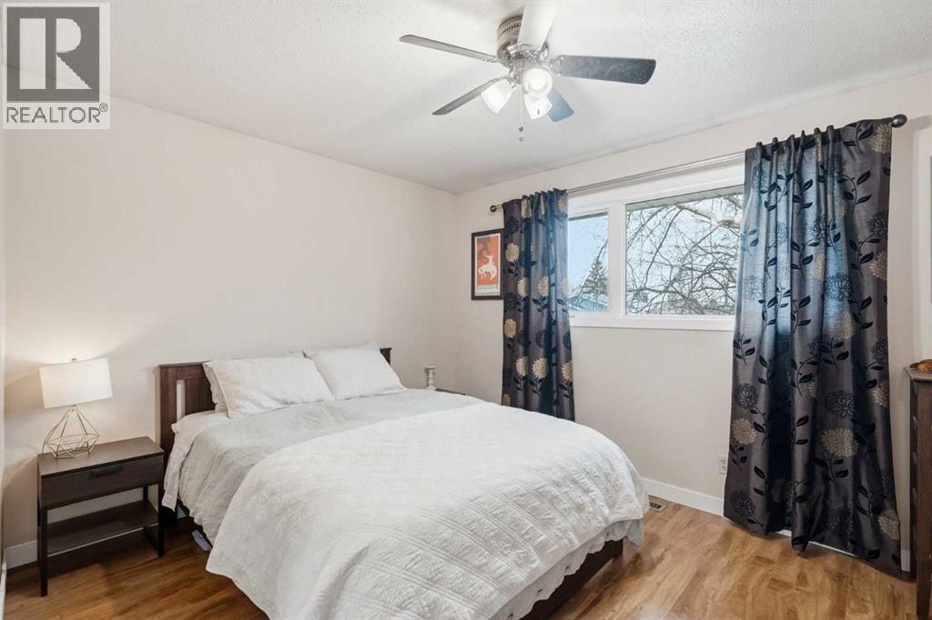 20 Dovely Way Se, Calgary, Alberta  T2B 2K8 - Photo 10 - A2304116