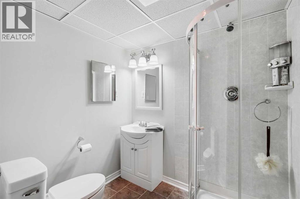 20 Dovely Way Se, Calgary, Alberta  T2B 2K8 - Photo 17 - A2304116