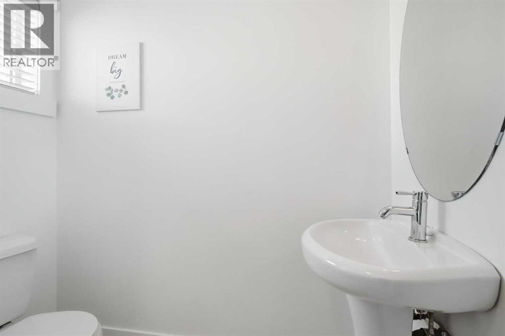 744 73 Street SW, Calgary, Alberta  T3H 5V9 - Photo 17 - A2305016