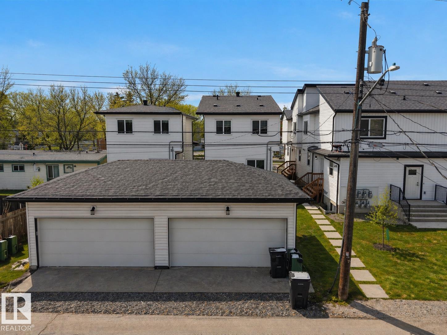 10913 159 St Nw, Edmonton, Alberta  T5P 3B9 - Photo 2 - E4484118