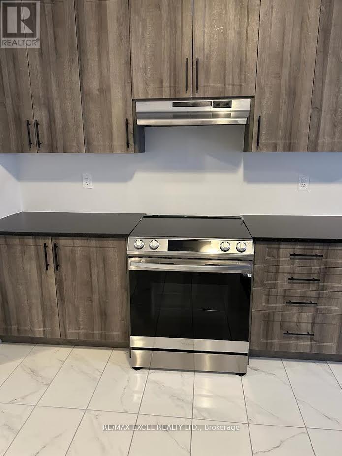 1454 Stovell Crescent, Innisfil (Lefroy), Ontario  L0L 1W0 - Photo 2 - N13042578