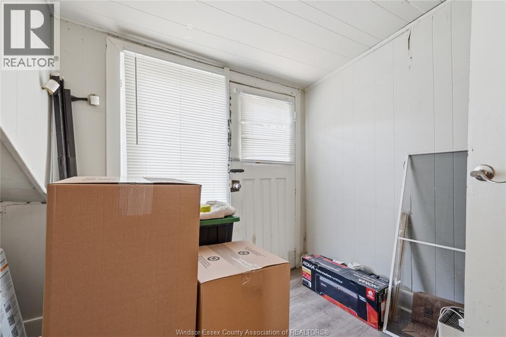 1021 Wellington Avenue, Windsor, Ontario  N9A 5K2 - Photo 12 - 26009173