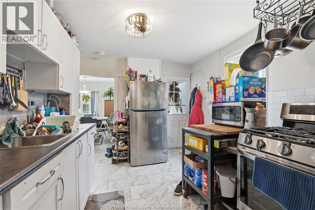 1021 Wellington Avenue, Windsor, Ontario  N9A 5K2 - Photo 18 - 26009173