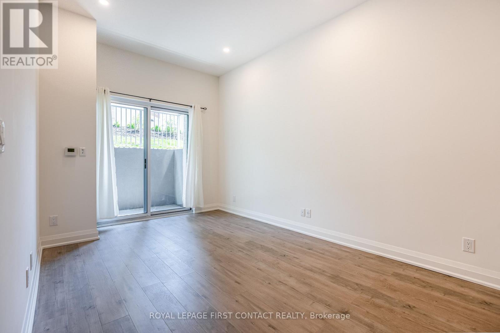 106 - 58 Lakeside Terrace, Barrie, Ontario  L4M 0H9 - Photo 8 - S13042576