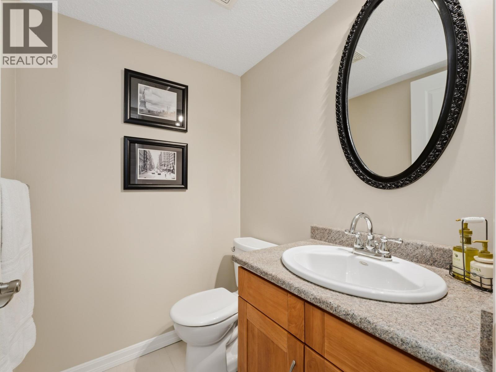 3862 Pentland Court, Burnaby, British Columbia  V3N 4L4 - Photo 13 - R3115436