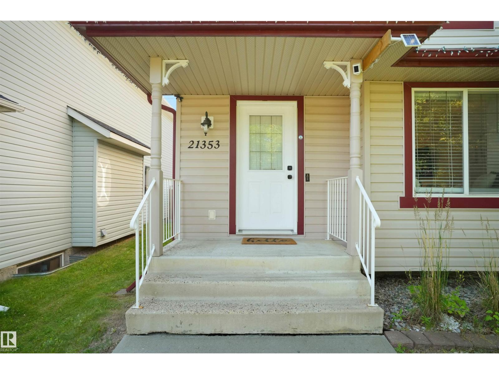 21353 87a Av Nw, Edmonton, Alberta  T5T 6T7 - Photo 3 - E4484121