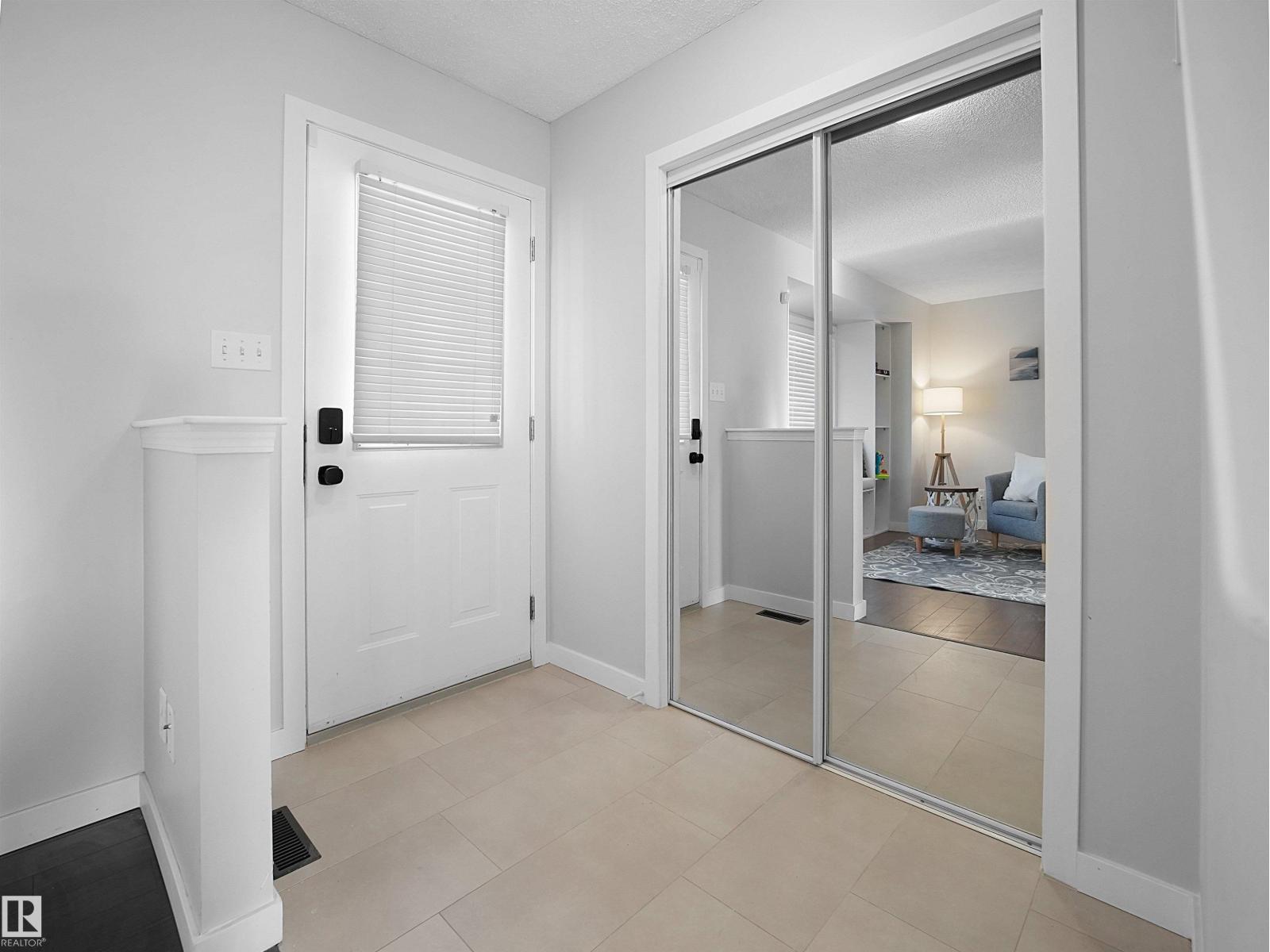 21353 87a Av Nw, Edmonton, Alberta  T5T 6T7 - Photo 4 - E4484121