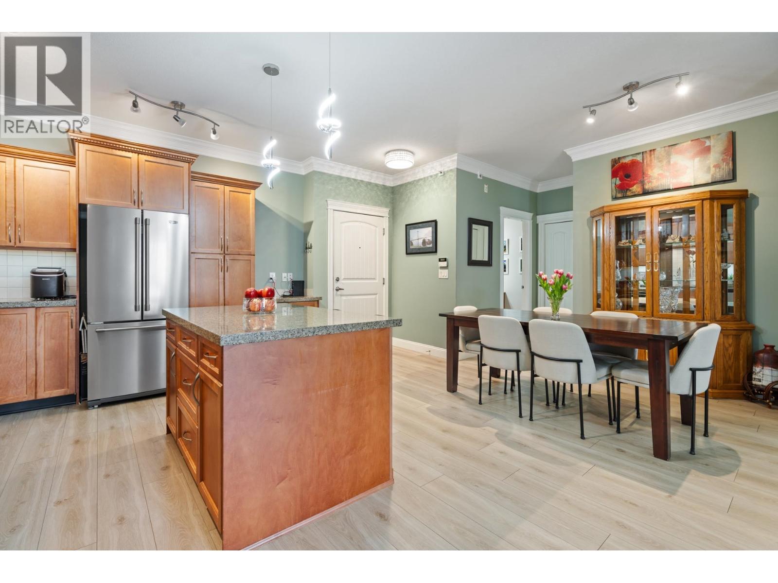 409 22150 Dewdney Trunk Road, Maple Ridge, British Columbia  V2X 3H6 - Photo 5 - R3115596