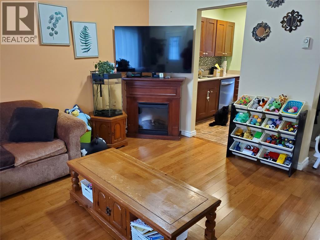 877 Carleton Place Unit# 1, Sarnia, Ontario  N7T 3V8 - Photo 4 - 26008508