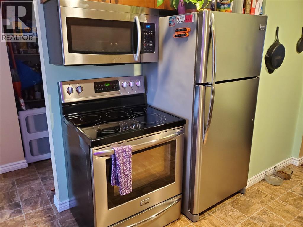 877 Carleton Place Unit# 1, Sarnia, Ontario  N7T 3V8 - Photo 5 - 26008508