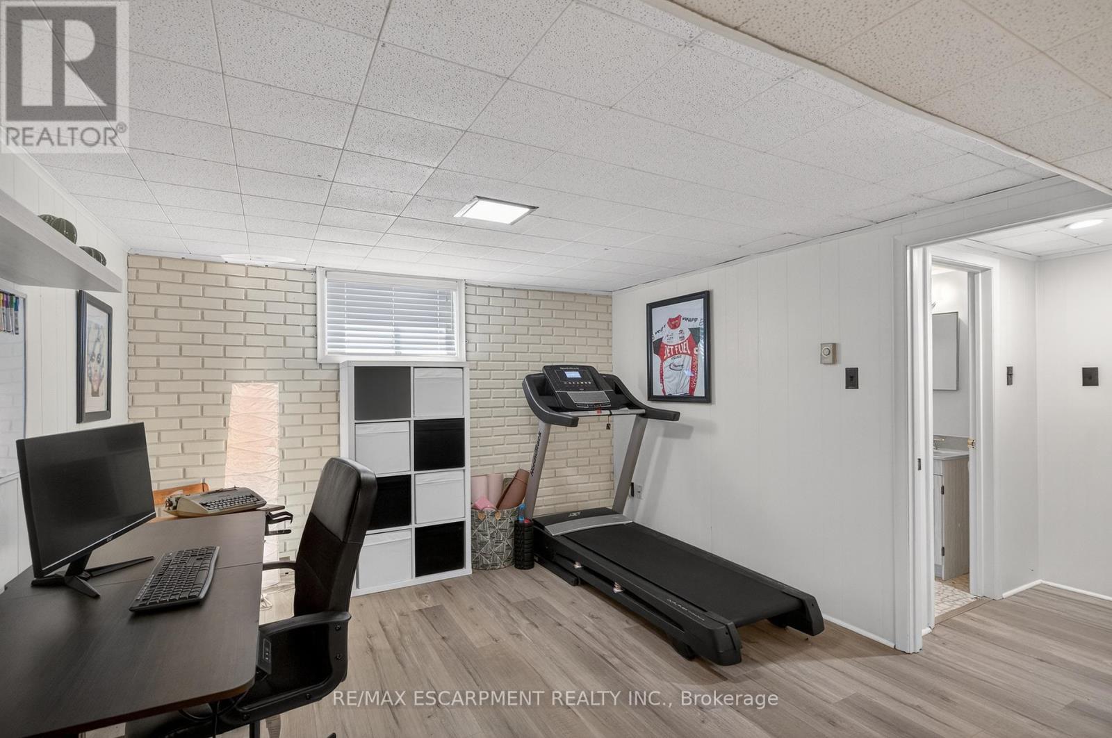 1055 Shepherd's Drive, Burlington, Ontario  L7T 3R4 - Photo 25 - W13042536