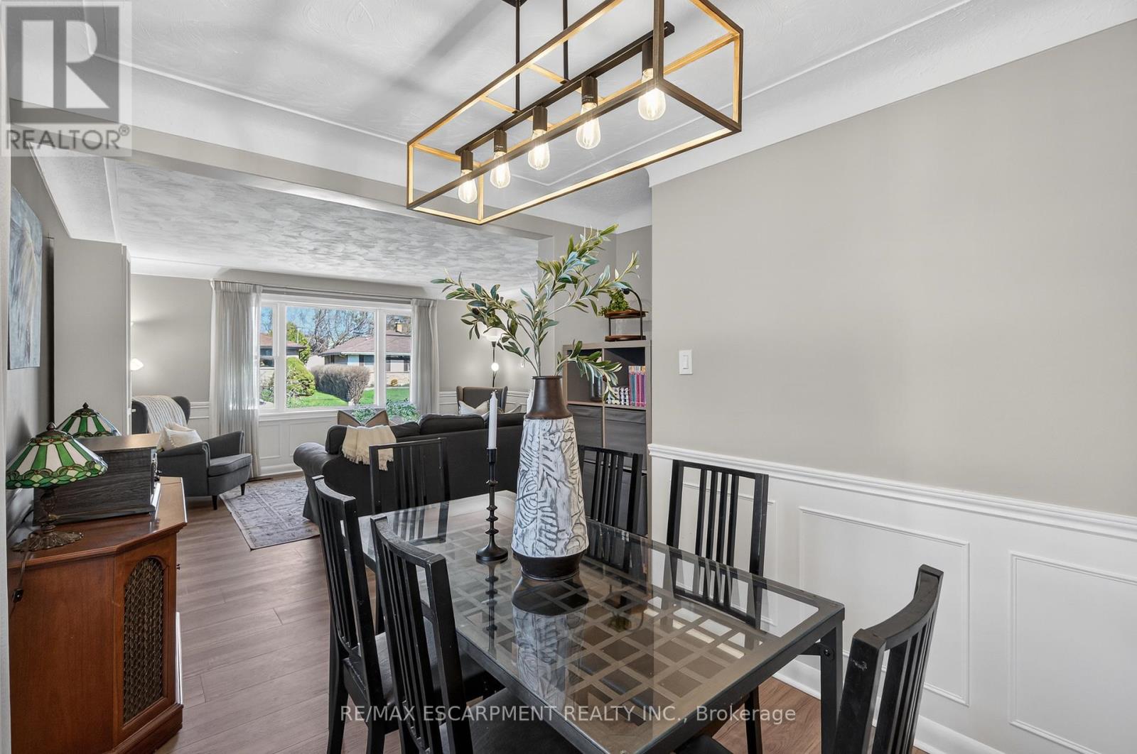 1055 Shepherd's Drive, Burlington, Ontario  L7T 3R4 - Photo 9 - W13042536