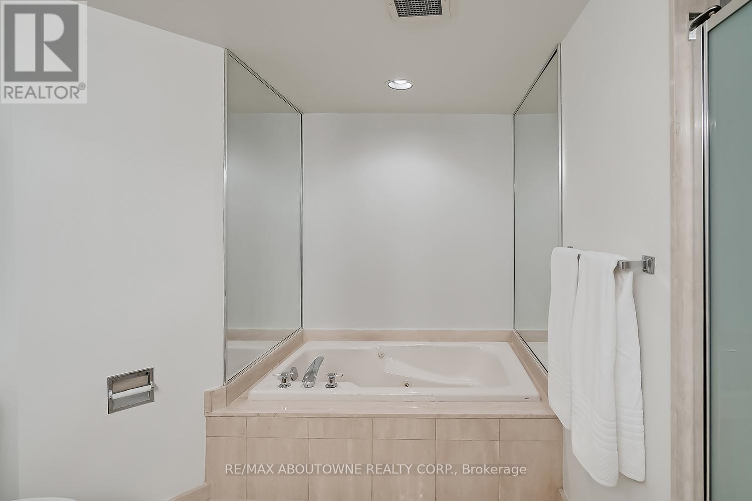 706 - 1901 Pilgrims Way, Oakville, Ontario  L6M 2W9 - Photo 31 - W13042544