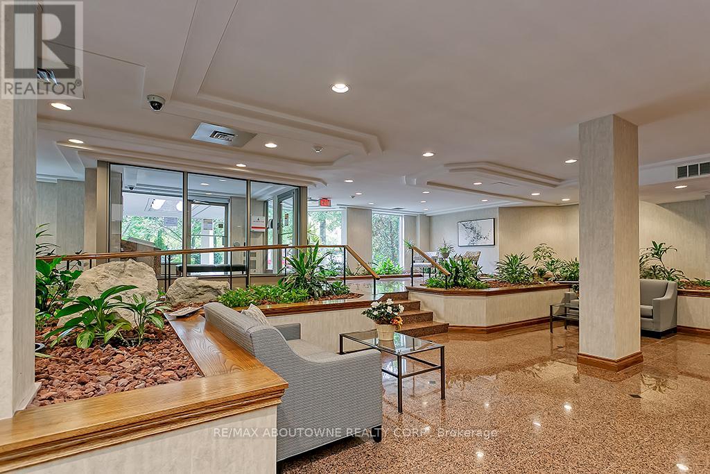 706 - 1901 Pilgrims Way, Oakville, Ontario  L6M 2W9 - Photo 6 - W13042544