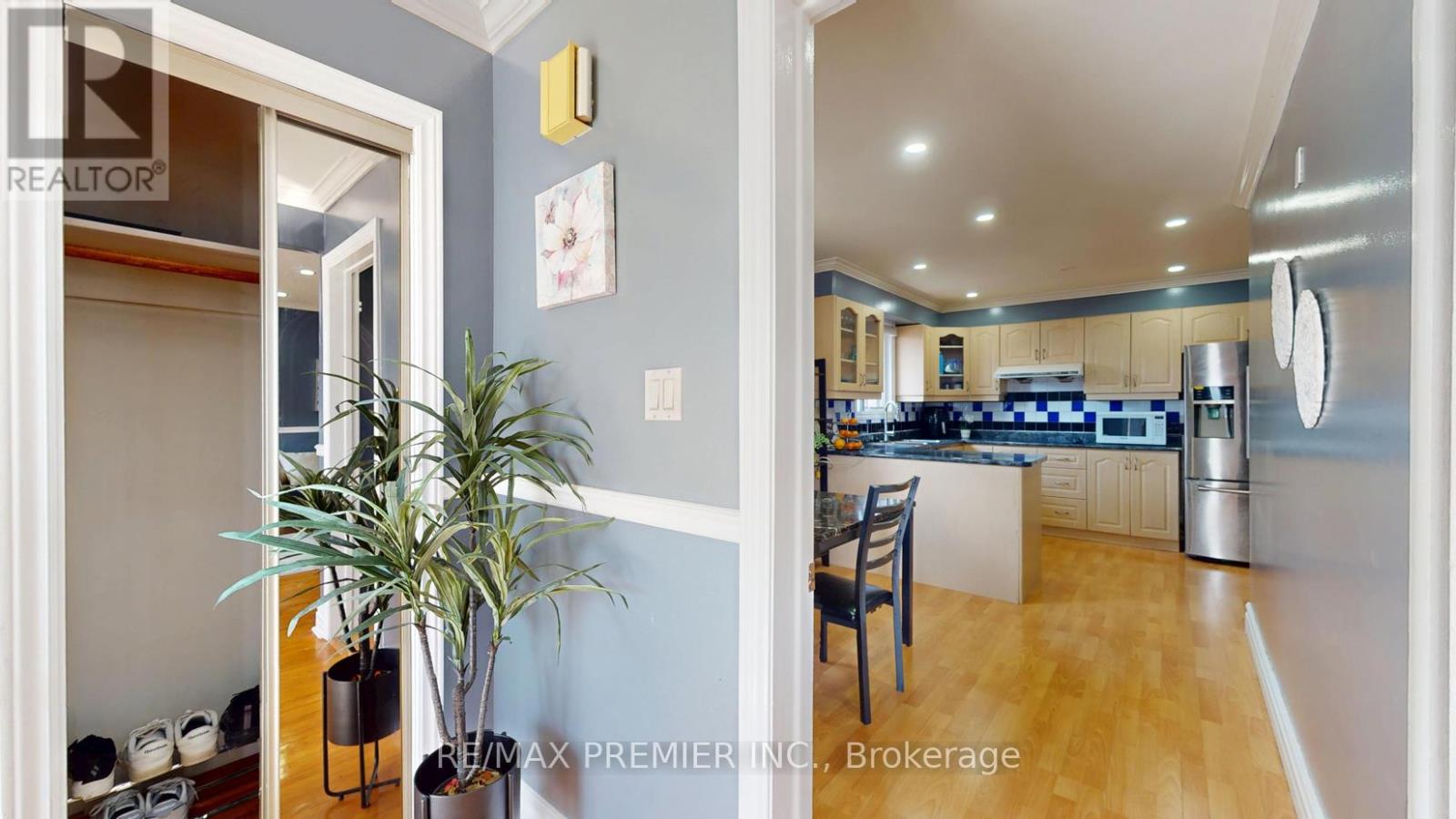 258 Grandravine Drive, Toronto, Ontario  M3N 1J3 - Photo 10 - W13042554