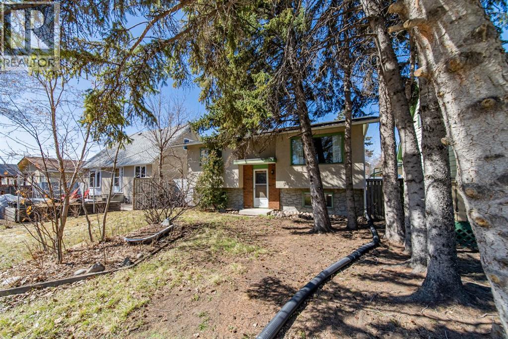 3030 31a Street SE, Calgary, Alberta  T2B 0S9 - Photo 4 - A2303930