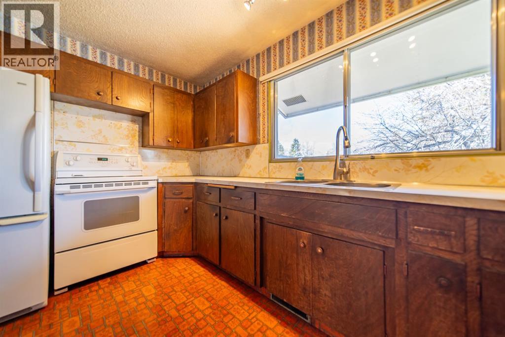 3030 31a Street SE, Calgary, Alberta  T2B 0S9 - Photo 11 - A2303930