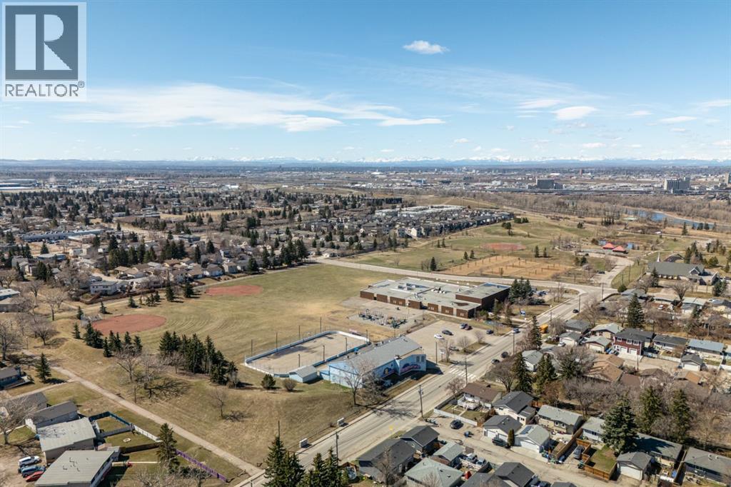 3030 31a Street SE, Calgary, Alberta  T2B 0S9 - Photo 36 - A2303930