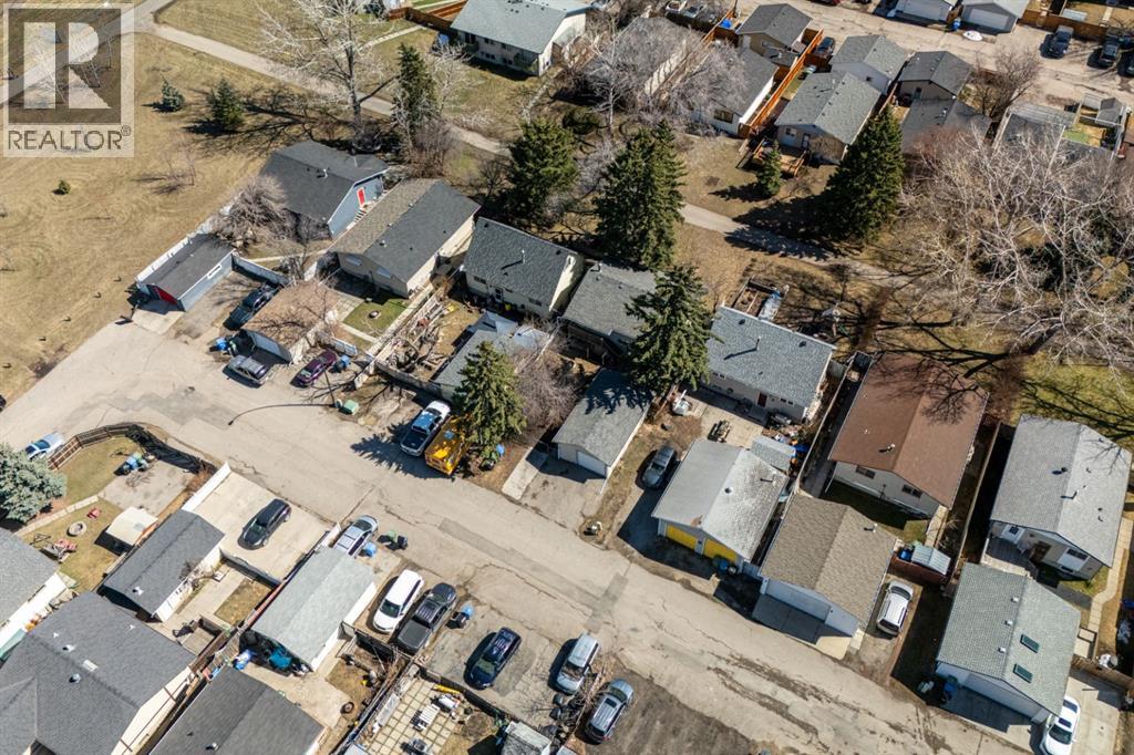 3030 31a Street SE, Calgary, Alberta  T2B 0S9 - Photo 33 - A2303930