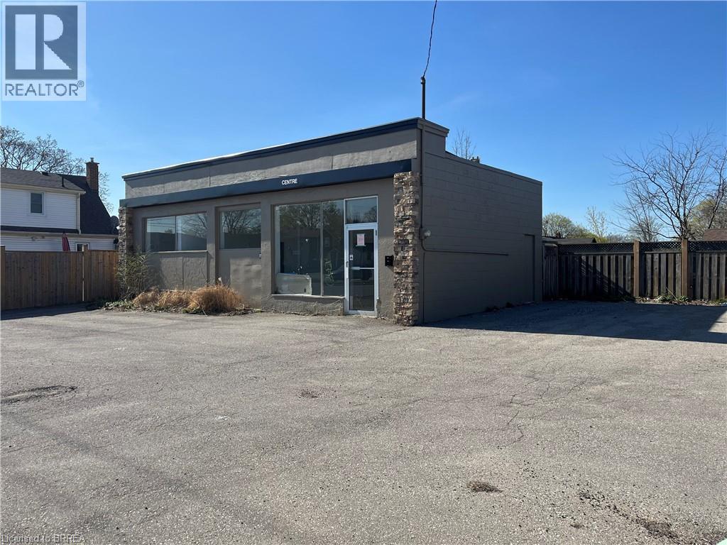 100 Charing Cross Street, Brantford, Ontario  N3R 2H6 - Photo 2 - 40823124