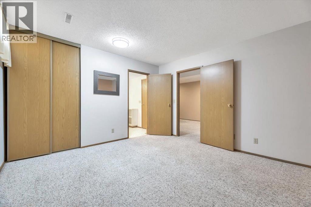 12336 Woodview Road SW, Calgary, Alberta  T2W 2Y6 - Photo 29 - A2304542