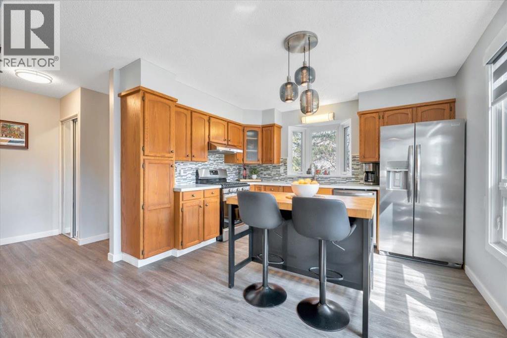 12336 Woodview Road SW, Calgary, Alberta  T2W 2Y6 - Photo 12 - A2304542