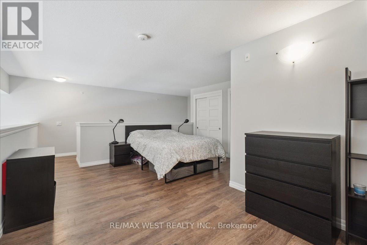 413 - 35 Kingsbury Square, Guelph, Ontario  N1L 0J4 - Photo 4 - X13042498