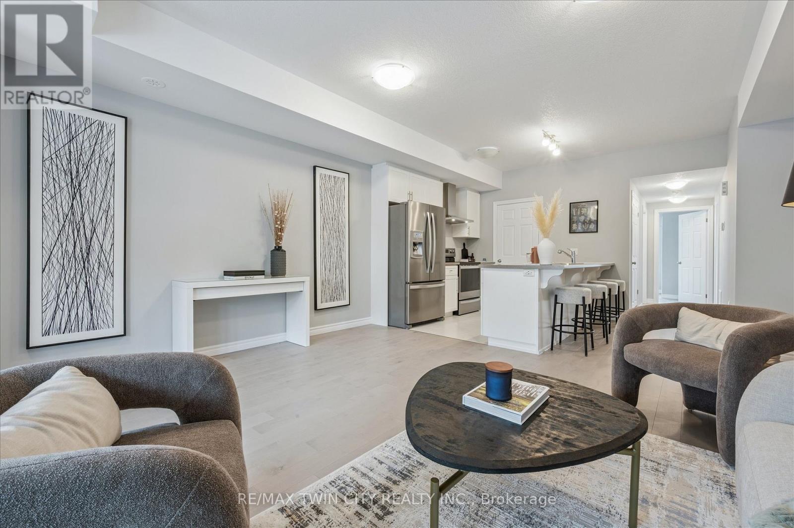 30 Oat Lane, Kitchener, Ontario  N2R 0K1 - Photo 5 - X13042542