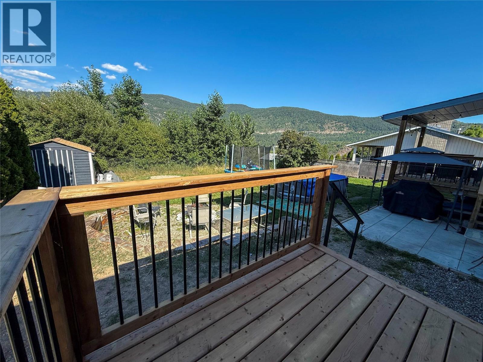 3421 Southridge Drive, Castlegar, British Columbia  V1N 3X7 - Photo 70 - 10384253