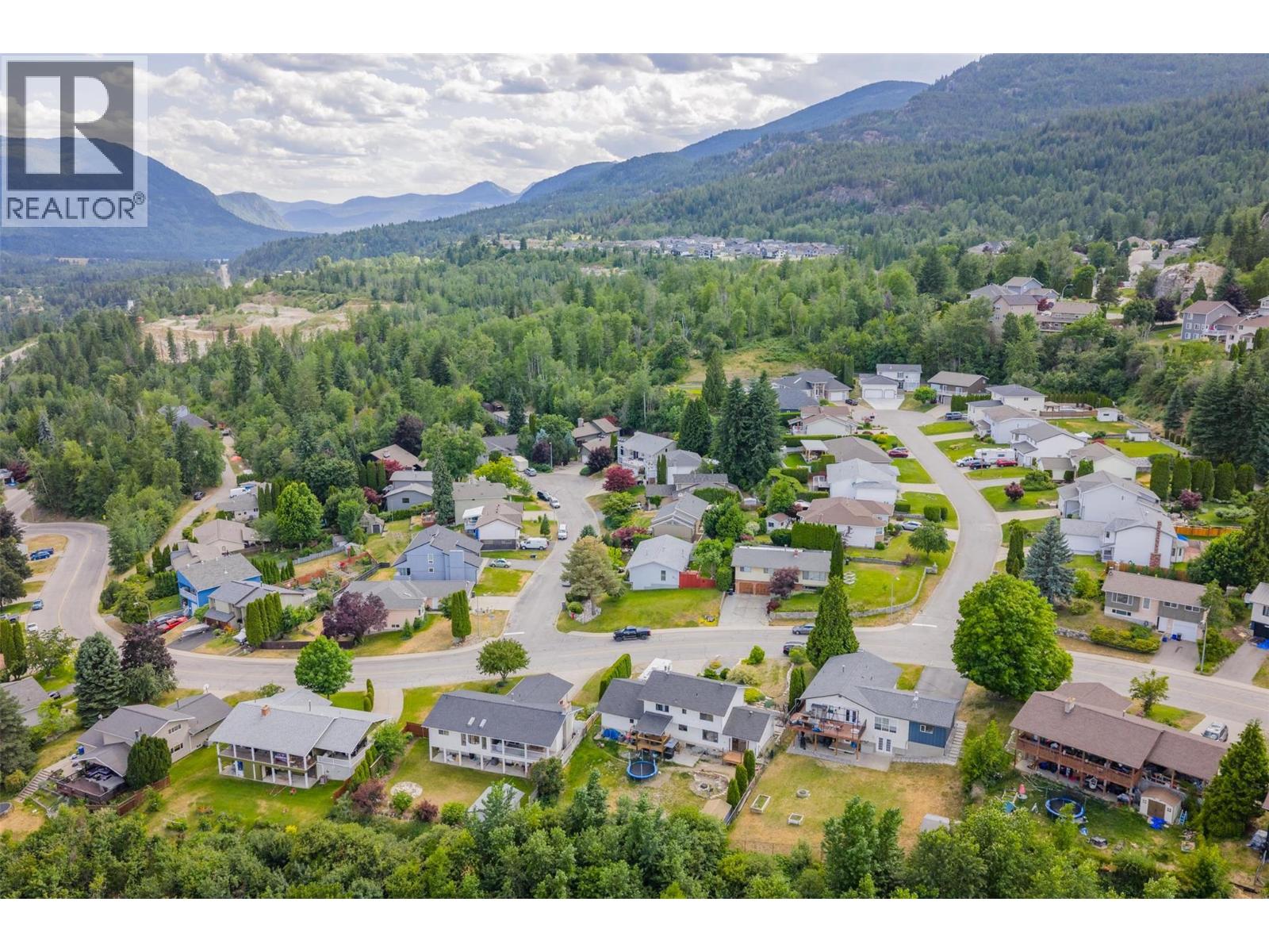 3421 Southridge Drive, Castlegar, British Columbia  V1N 3X7 - Photo 72 - 10384253
