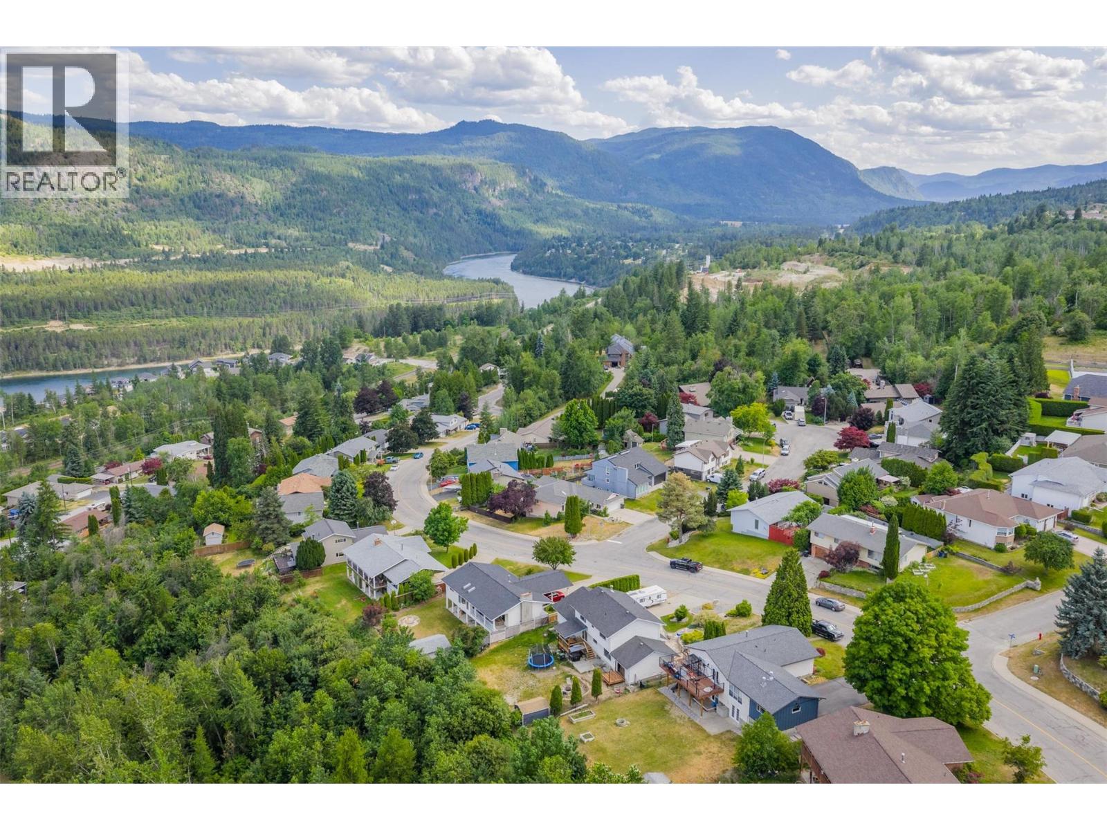 3421 Southridge Drive, Castlegar, British Columbia  V1N 3X7 - Photo 73 - 10384253